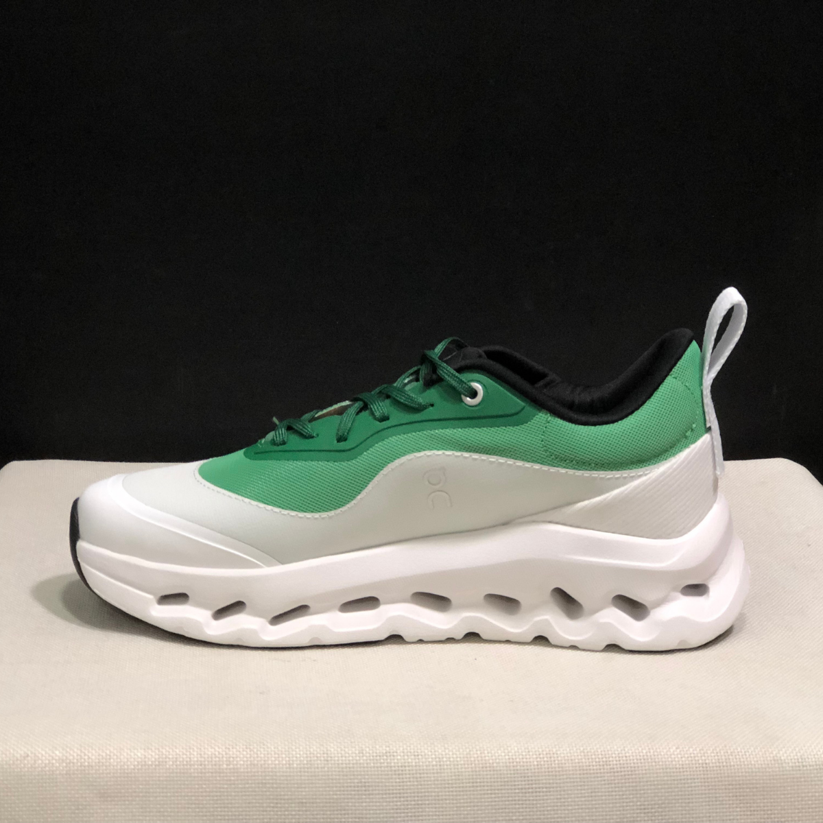 On Cloud × Loewe — Cloudtilt Vert