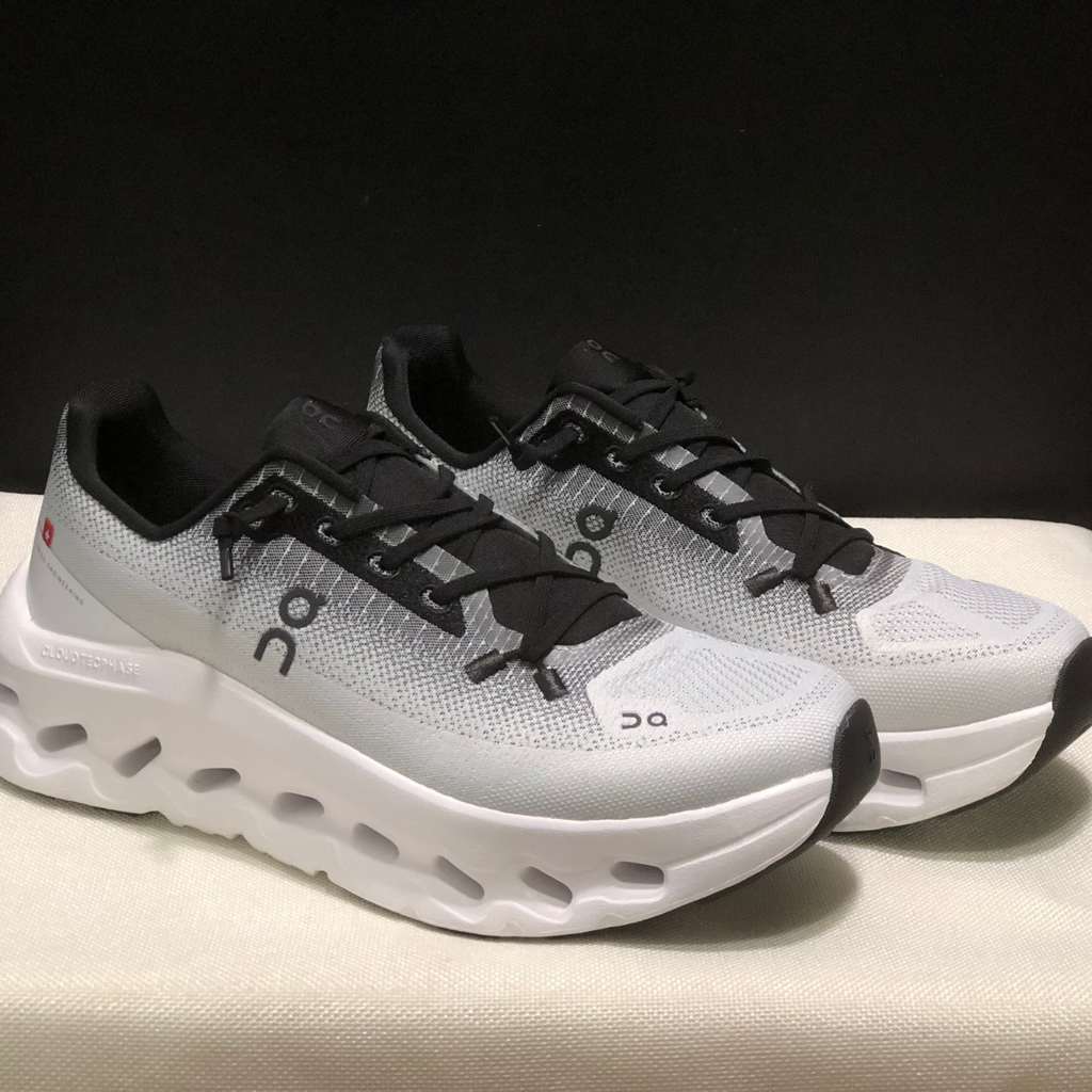 Cloudtilt - Black Ivory